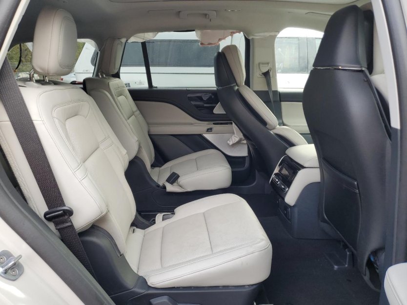 Salvage 2025 Lincoln Aviator Reserve