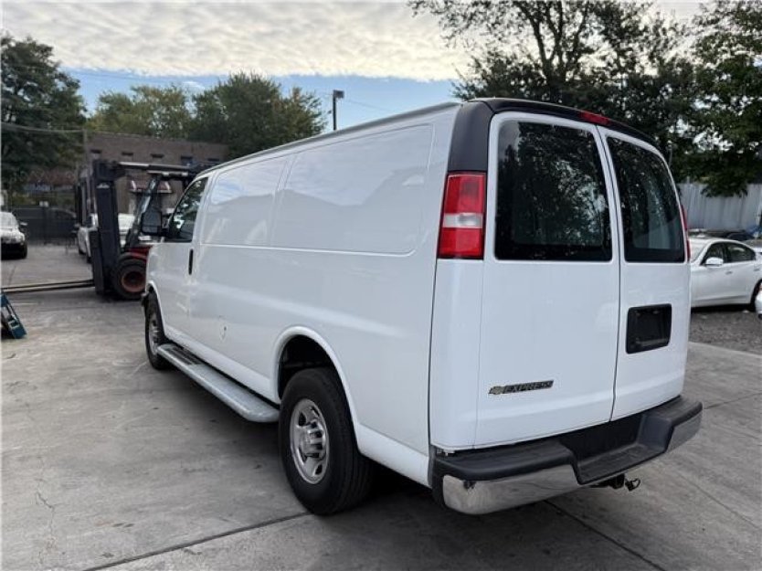 Salvage 1998 Chevrolet G 2500 