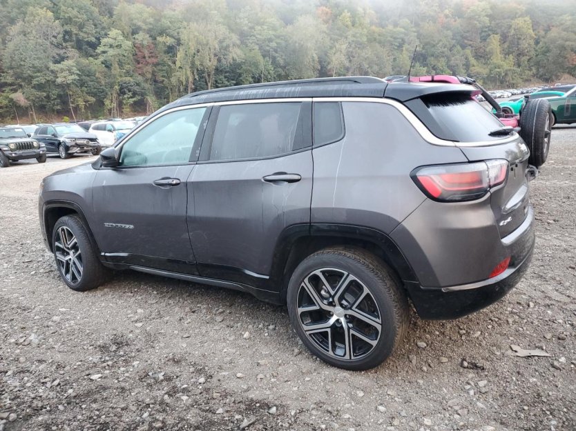 Salvage 2024 Jeep Compass Limited