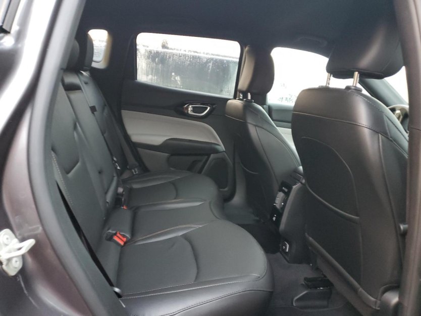 Salvage 2024 Jeep Compass Limited