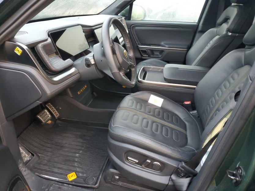 Salvage 2023 Rivian R1s Launch Edition