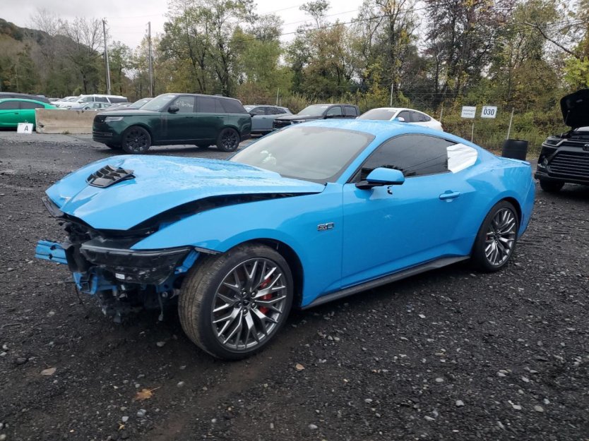 Salvage 2025 Ford Mustang Gt