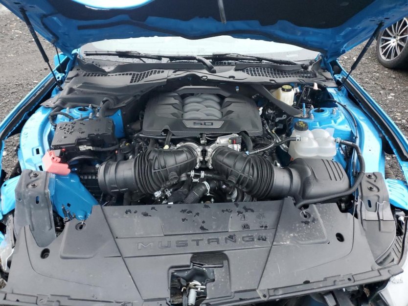 Salvage 2025 Ford Mustang Gt