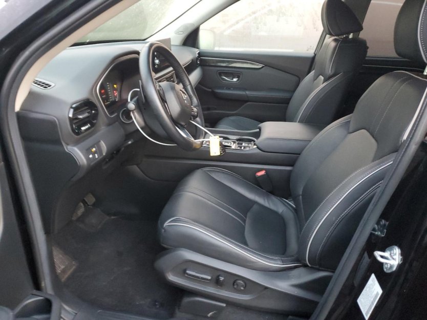 Salvage 2025 Honda Pilot Elite
