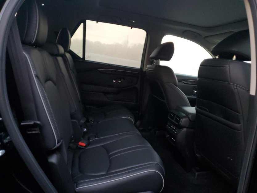 Salvage 2025 Honda Pilot Elite