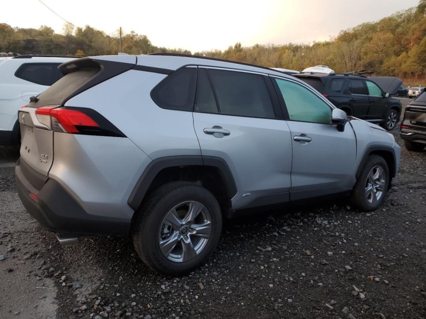 Salvage 2025 Toyota Rav4 Xle