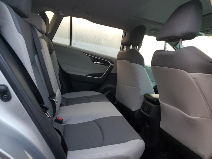 Salvage 2025 Toyota Rav4 Xle