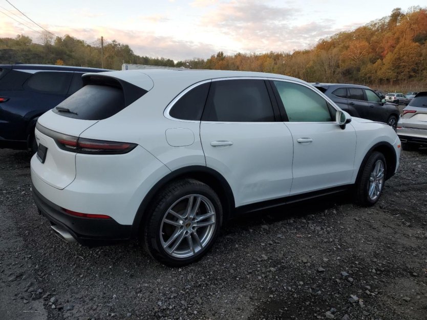 Salvage 2023 Porsche Cayenne 