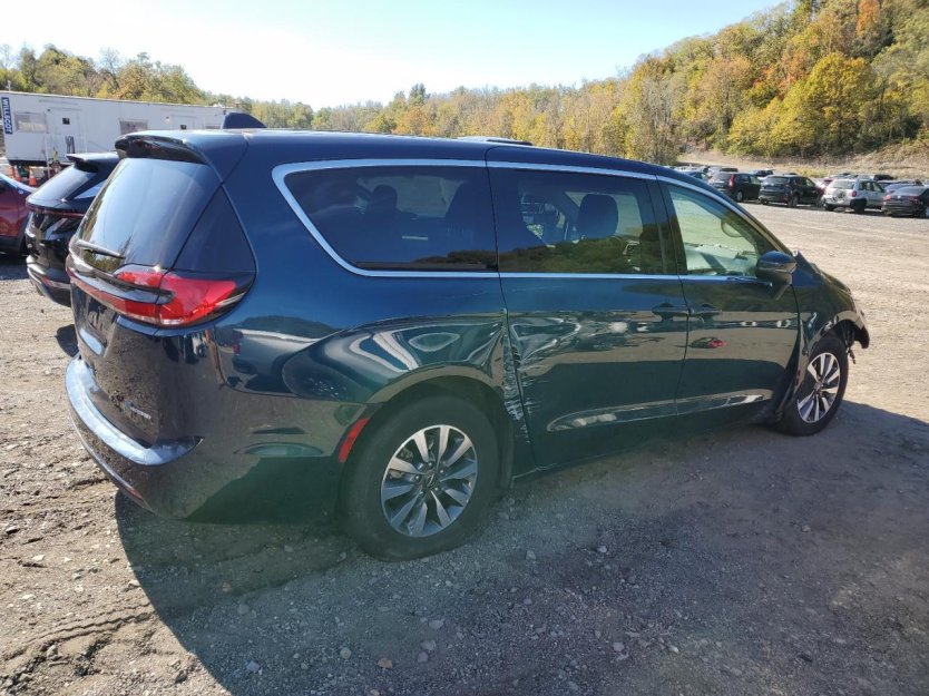 Salvage 2023 Chrysler Pacifica 