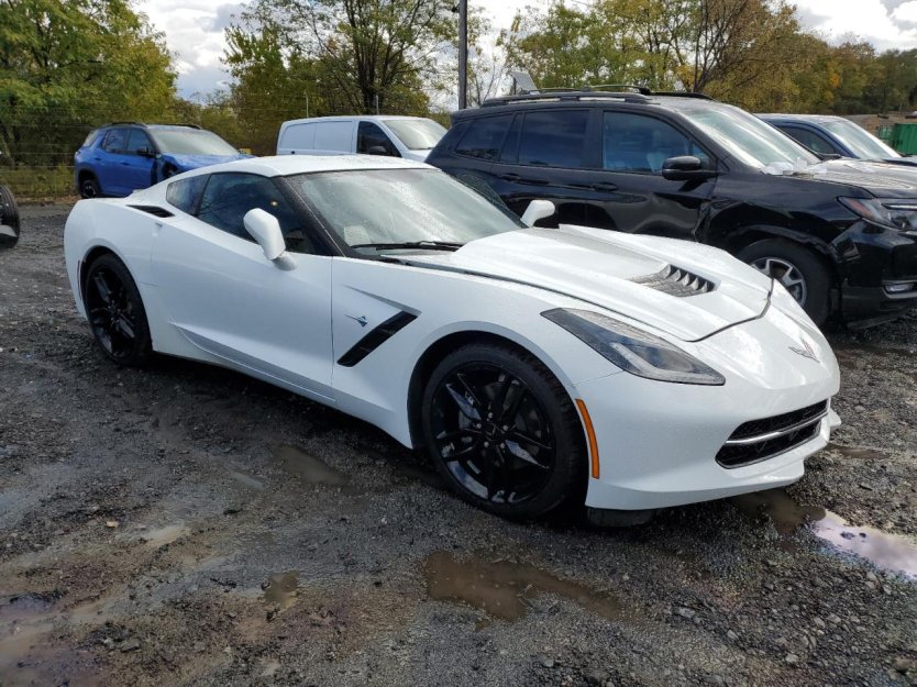 Salvage 2018 Chevrolet Corvette Stingray 1lt