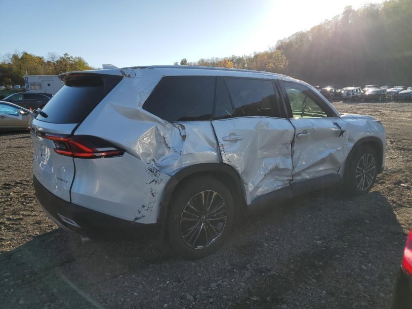 Salvage 2025 Toyota Grand Highlander Platinum