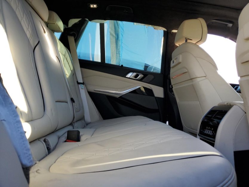 Salvage 2022 Bmw X5 M50i