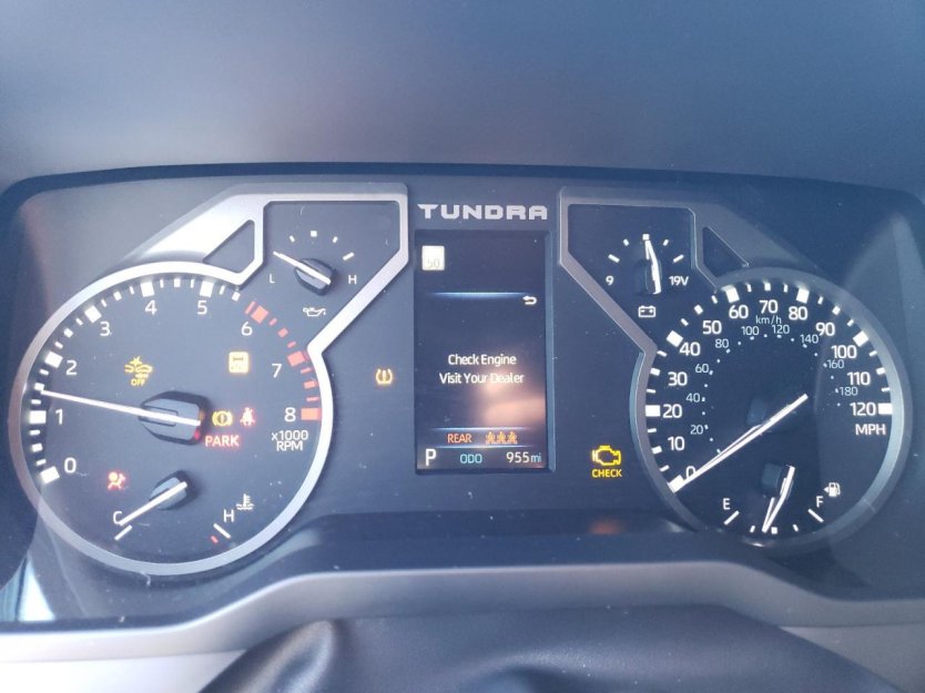 Salvage 2025 Toyota Tundra 