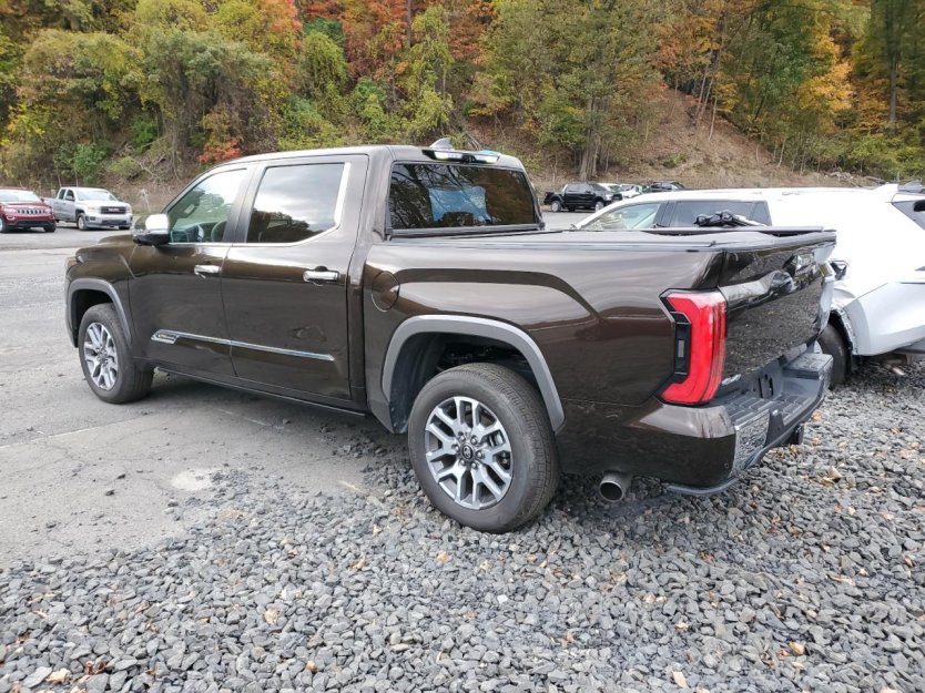 Salvage 2025 Toyota Tundra Crewmax Platinum