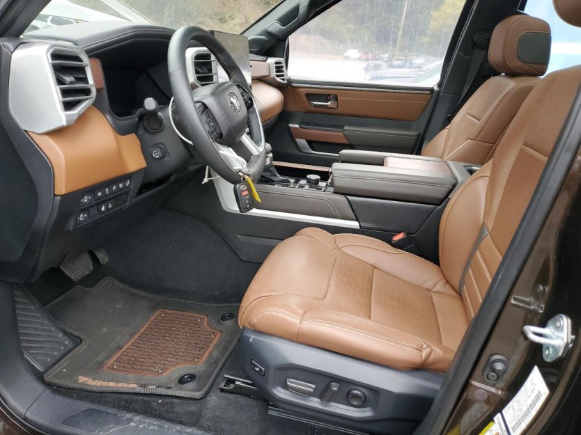 Salvage 2025 Toyota Tundra Crewmax Platinum