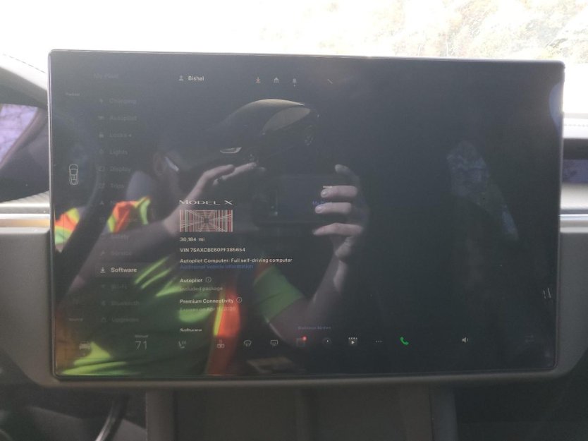 Salvage 2023 Tesla Model X Plaid