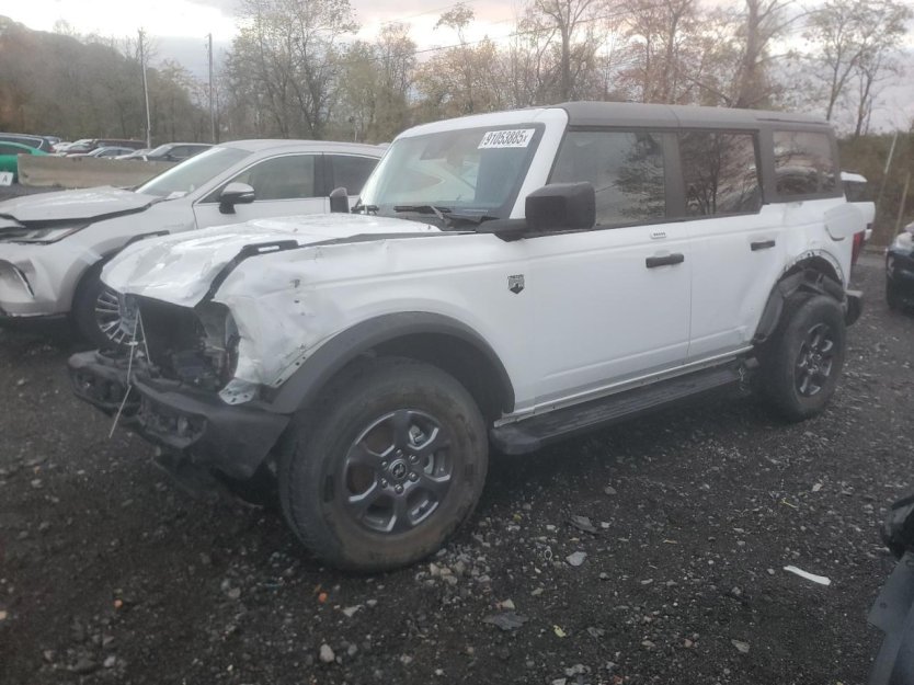 Salvage 2023 Ford Bronco 