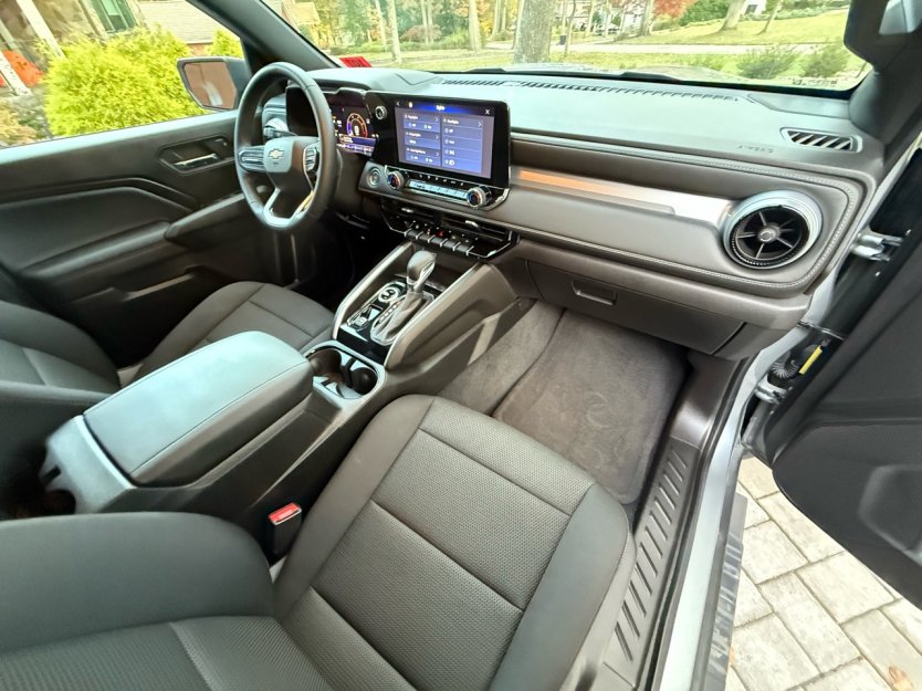 Salvage 2024 Chevrolet Colorado Lt