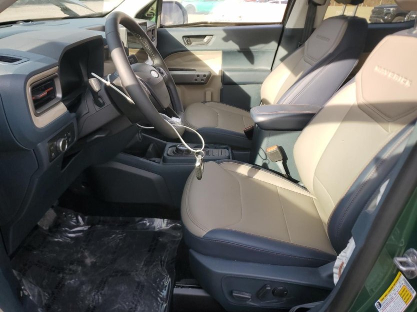 Salvage 2025 Ford Maverick Lariat