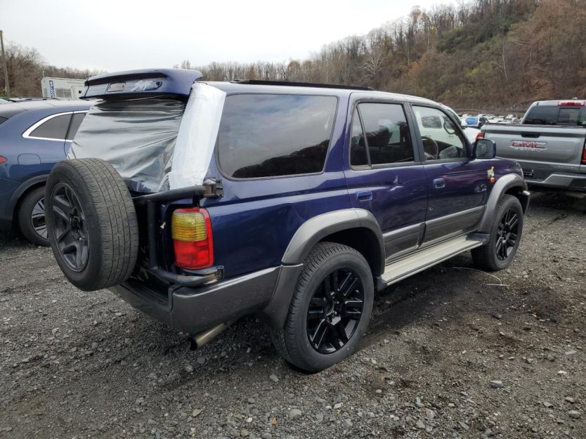 Salvage 1997 Toyota Hilux 
