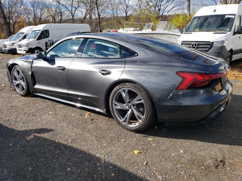 Salvage 2022 Audi E-tron Gt Premium Plus