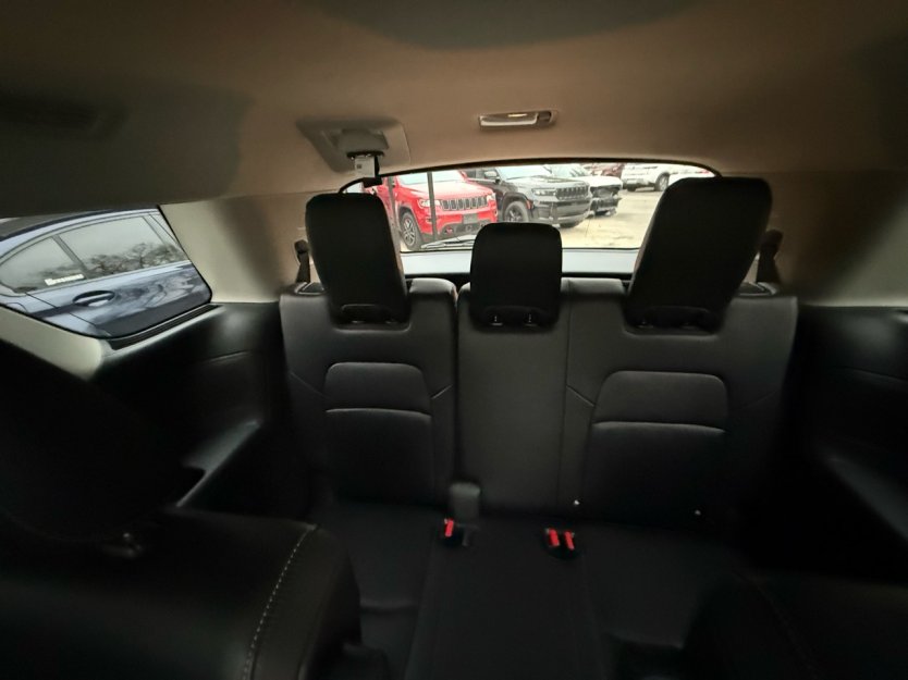 Salvage 2024 Nissan Pathfinder Sl