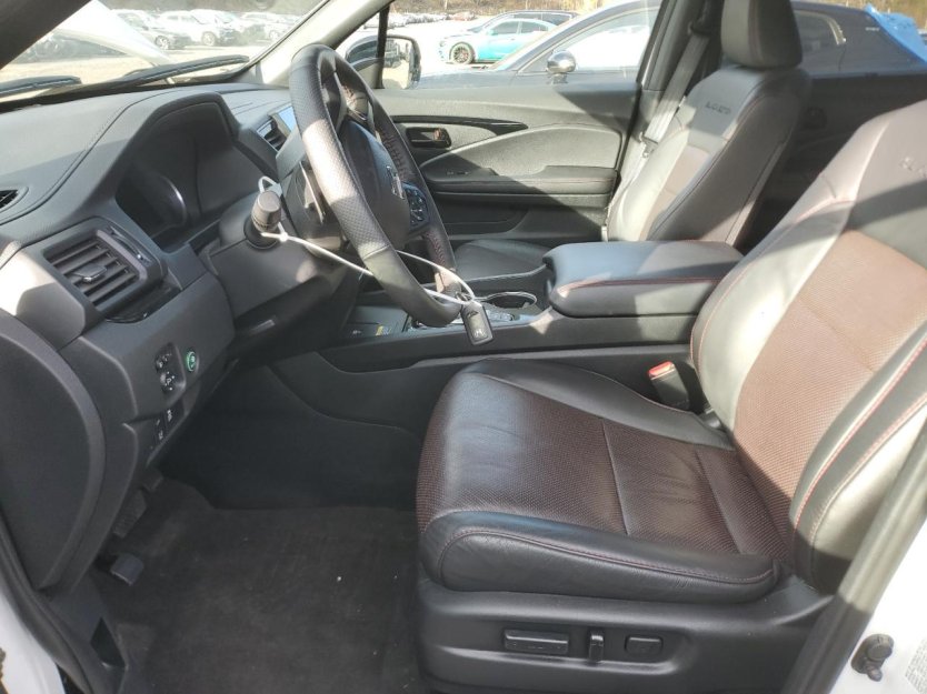 Salvage 2024 Honda Passport Black Edition