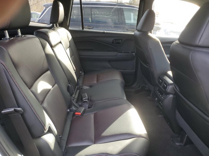 Salvage 2024 Honda Passport Black Edition