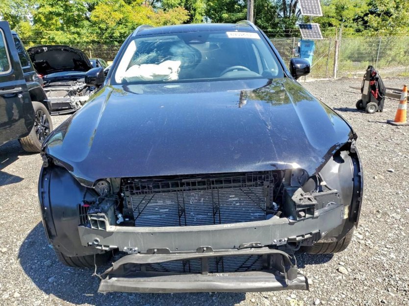 Salvage 2025 Volvo Xc90 Plus