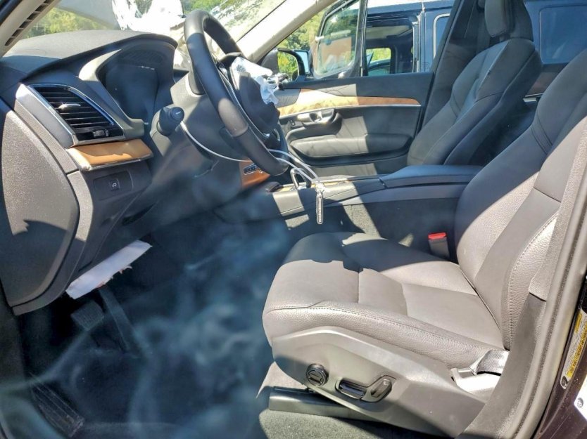 Salvage 2025 Volvo Xc90 Plus