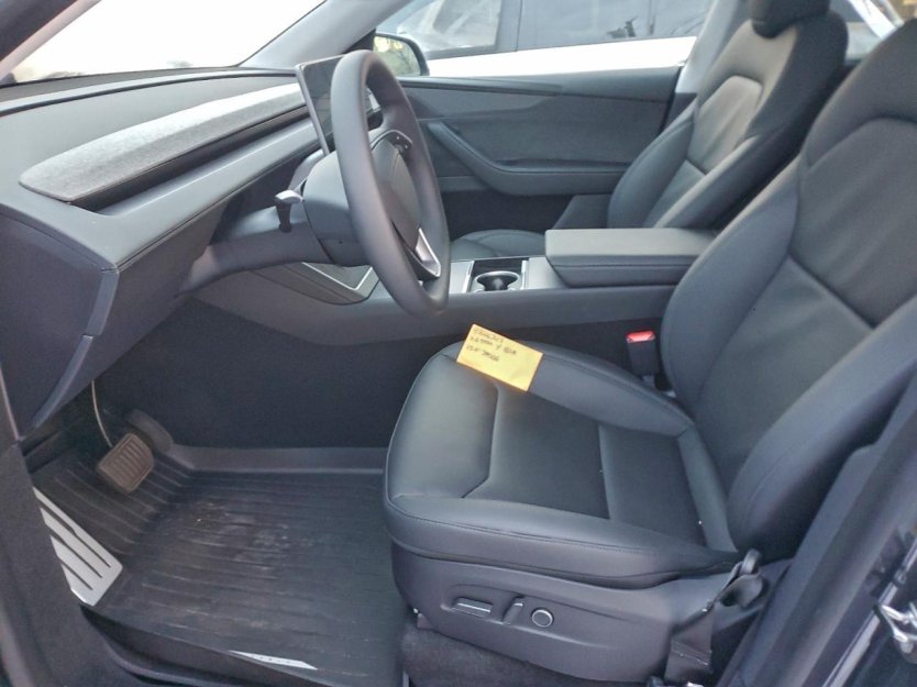 Salvage 2026 Tesla Model Y 