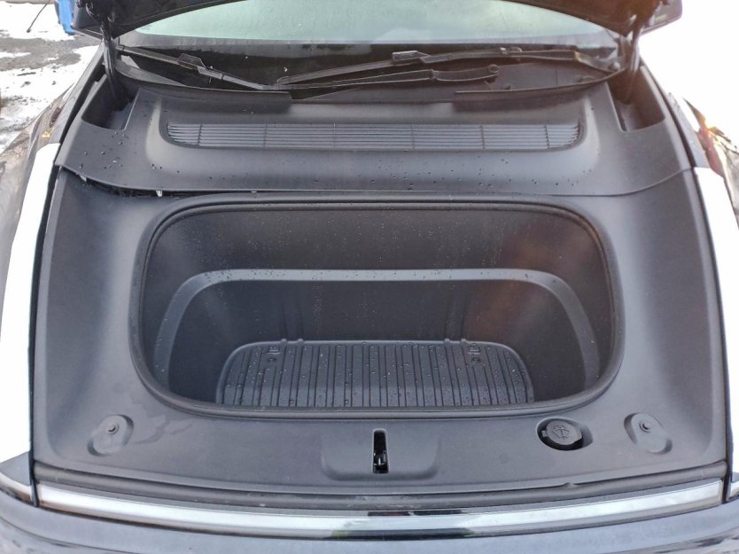 Salvage 2026 Tesla Model Y 