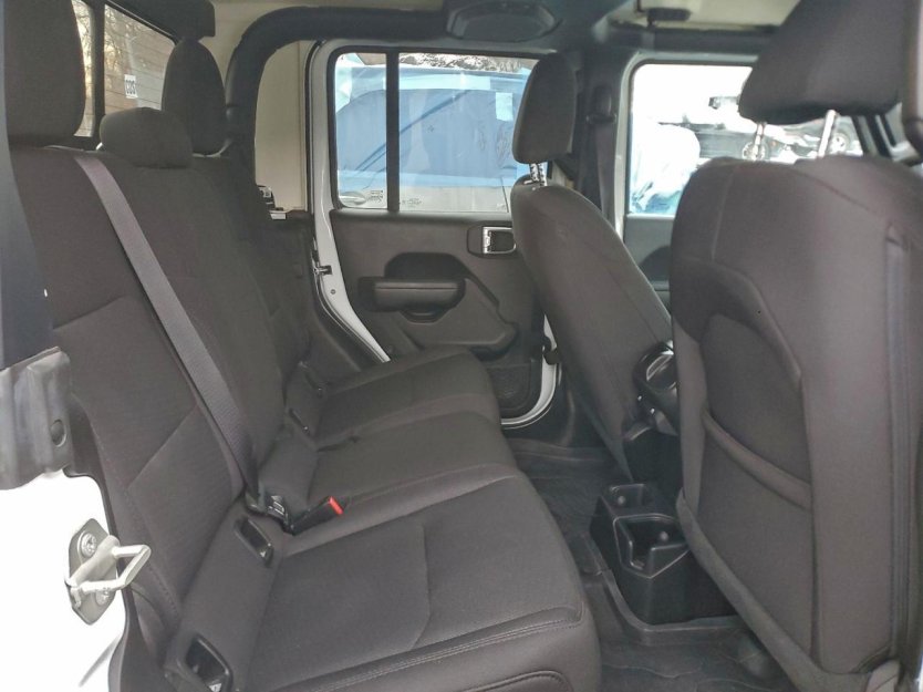 Salvage 2023 Jeep Gladiator 