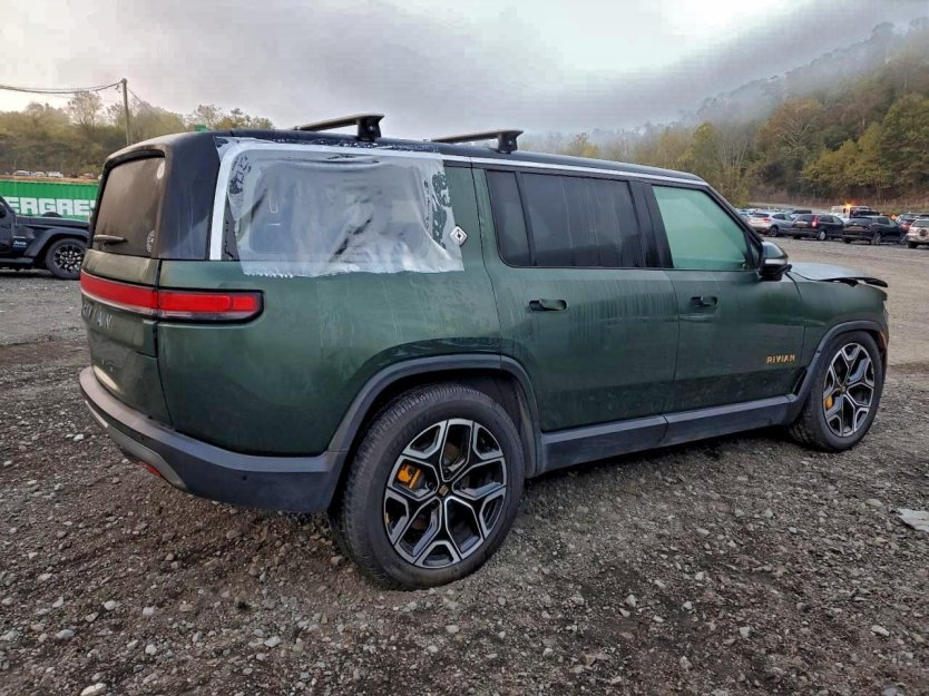 Salvage 2023 Rivian R1s Launch Edition