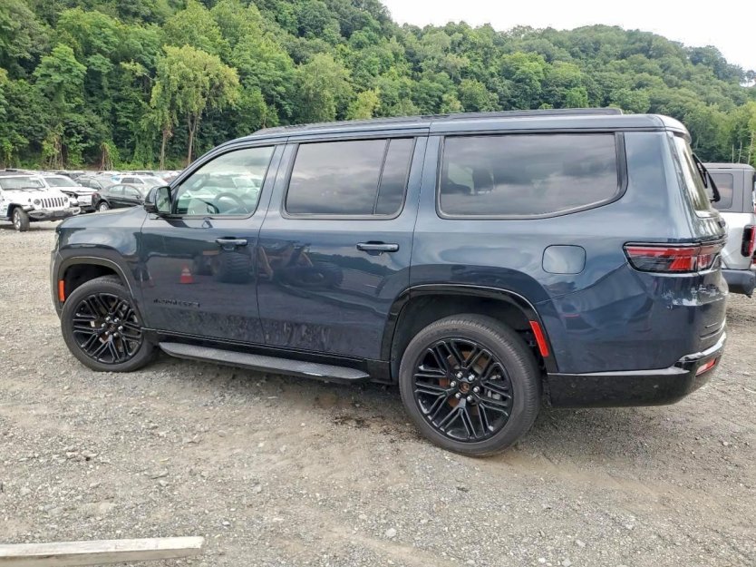 Salvage 2022 Jeep Wagoneer Series I