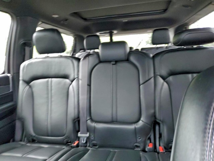 Salvage 2022 Jeep Wagoneer Series I