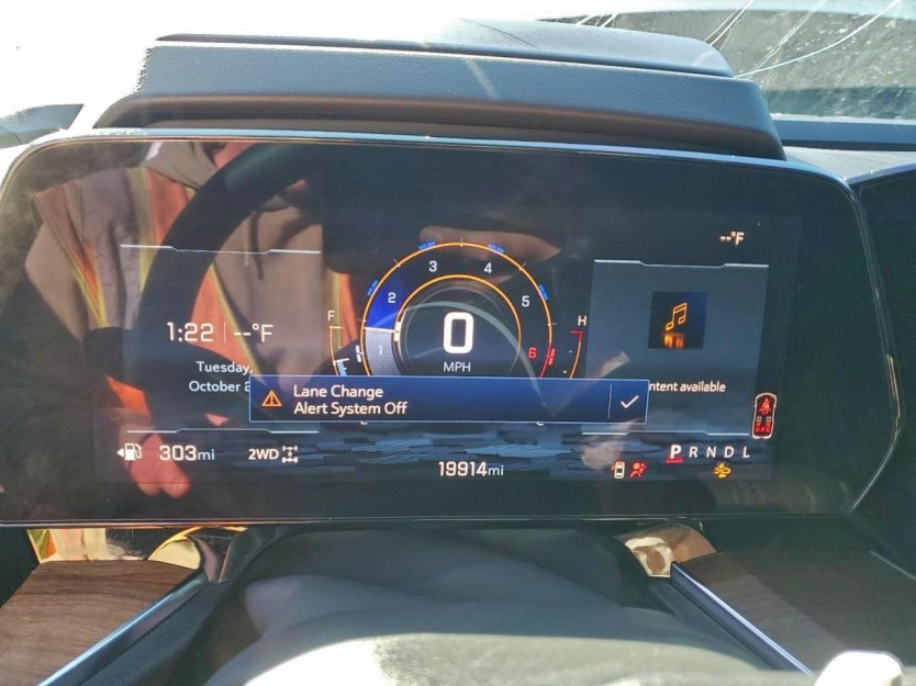 Salvage 2025 Chevrolet Suburban High Country