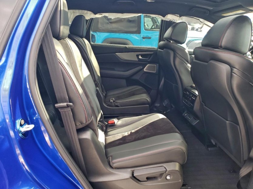 Salvage 2025 Acura Mdx A-spec