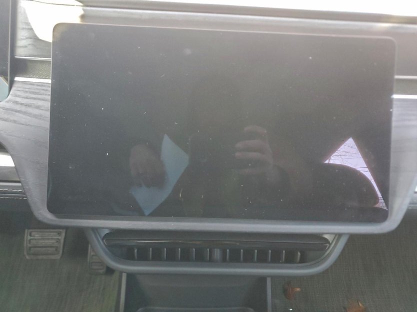 Salvage 2025 Rivian R1s Adventure