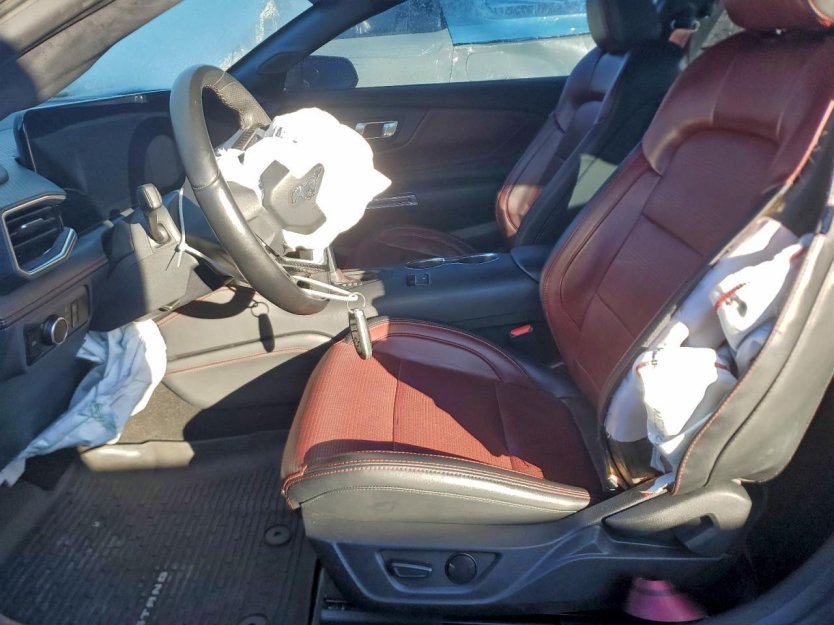 Salvage 2024 Ford Mustang 