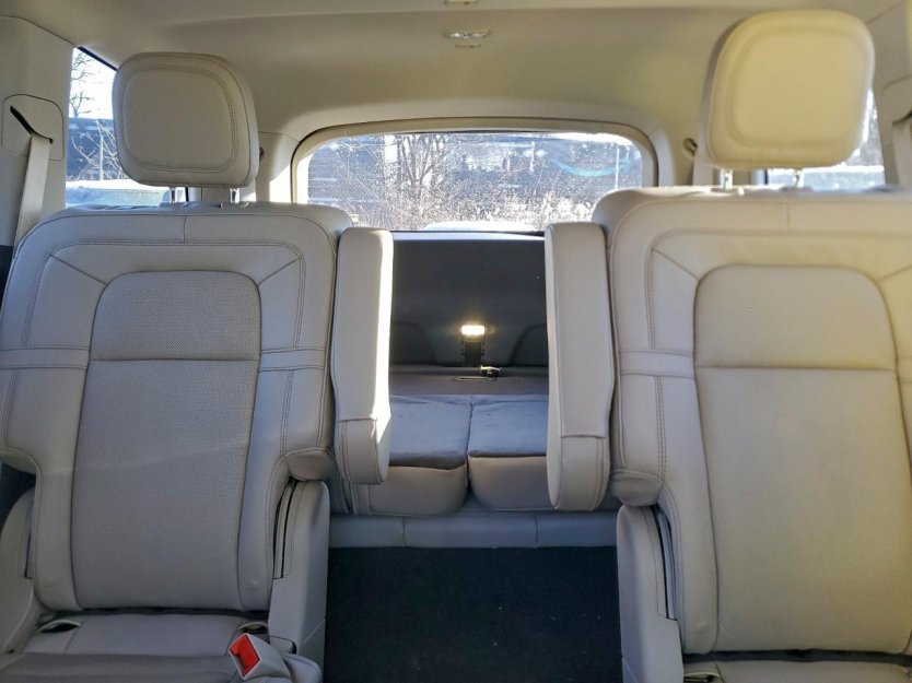 Salvage 2023 Lincoln Aviator Reserve