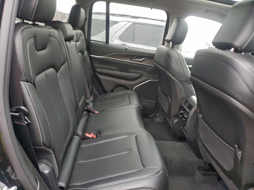 Salvage 2023 Jeep Grand Cherokee Limited 4xe