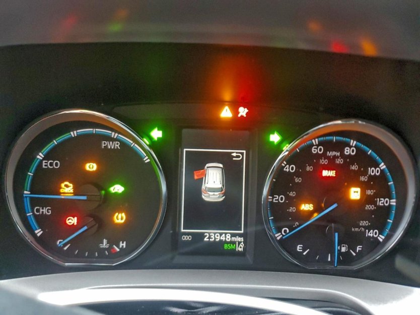 Salvage 2018 Toyota Rav4 Hv Limited