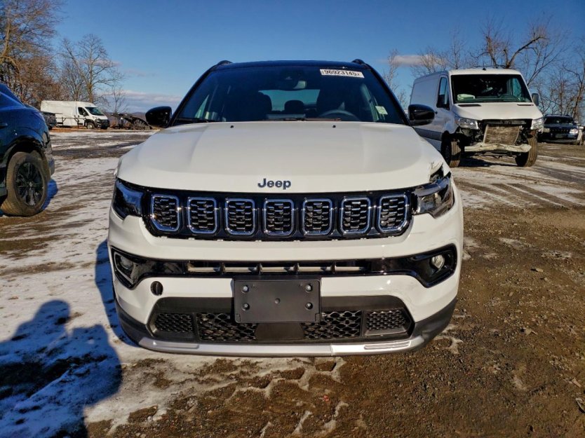 Salvage 2025 Jeep Compass Limited
