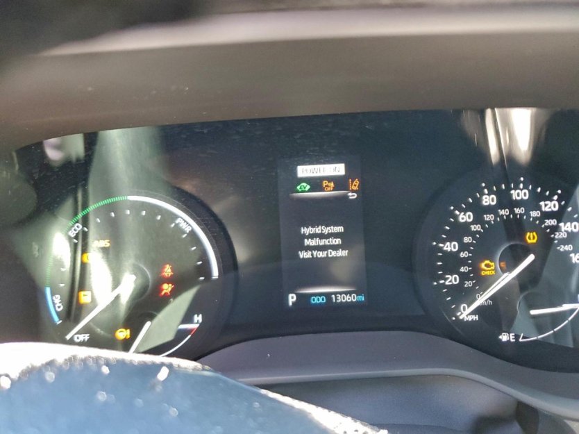 Salvage 2024 Toyota Sienna Xle