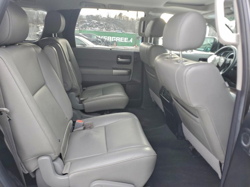 Salvage 2021 Toyota Sequoia Limited