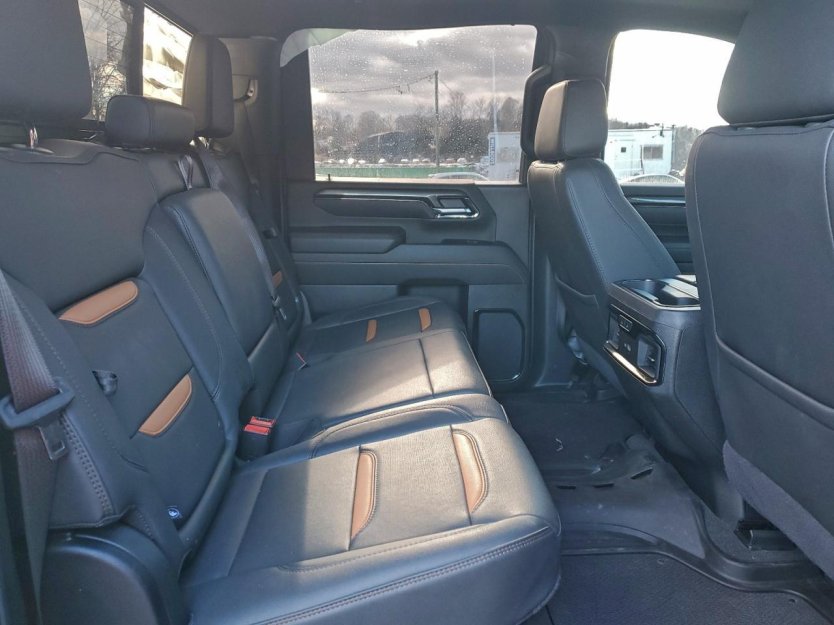 Salvage 2025 Gmc Sierra At4