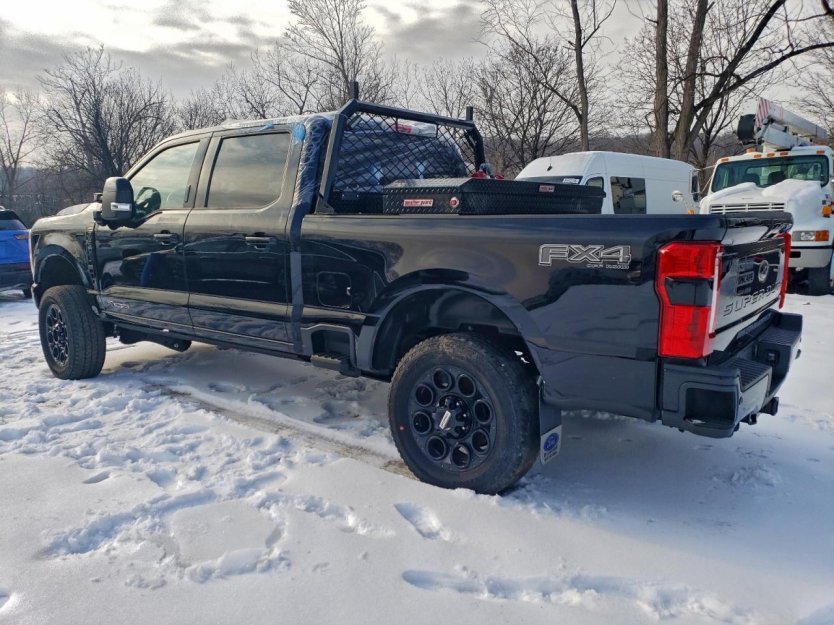 Salvage 2023 Ford F350 