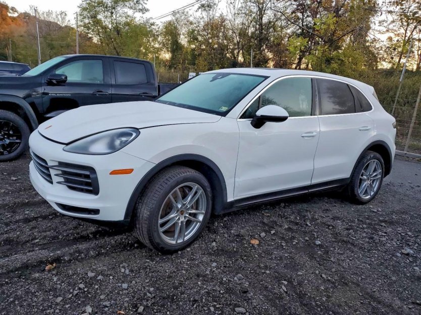 Salvage 2023 Porsche Cayenne 