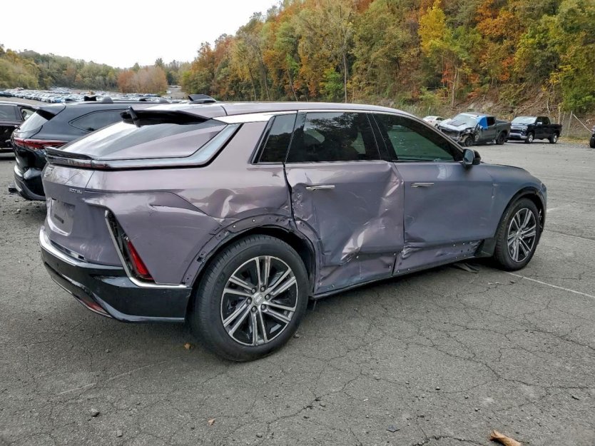 Salvage 2024 Cadillac Lyriq 